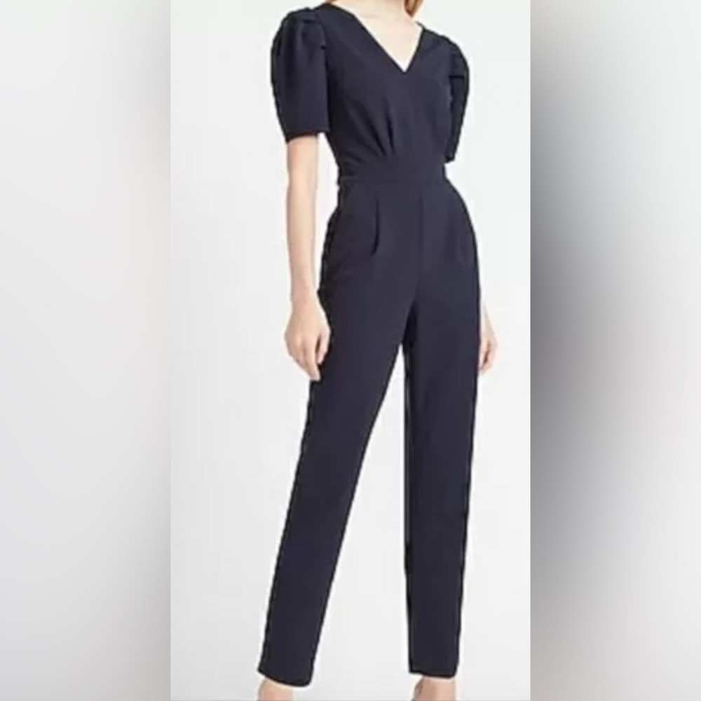 Express Jumpsuit with puff sleeve